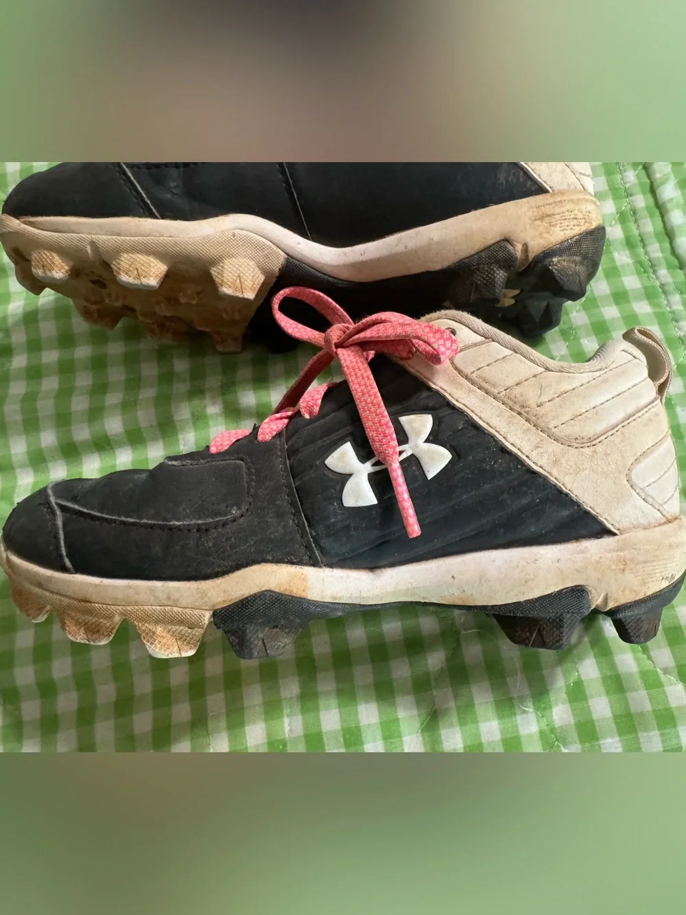 Under Armour Kids Black and Cream Sneakers with Pink Laces